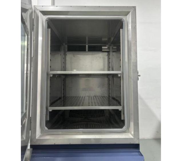 高低溫試驗箱有哪些樣品禁止放入測試呢？